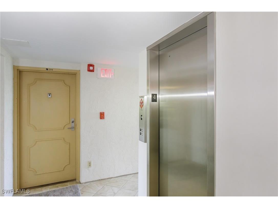 2316 Gulf Shore Boulevard N #411 Naples FL 34103 225081451 image42