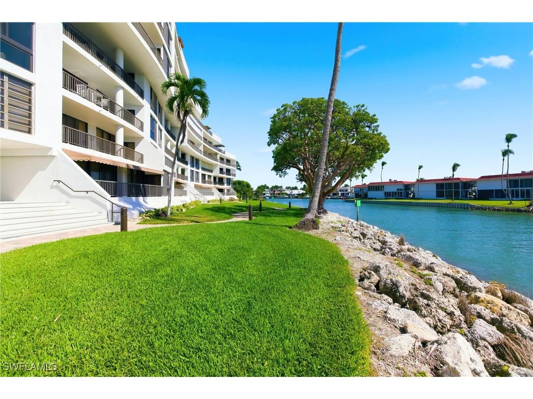 2316 Gulf Shore Boulevard N #411 Naples FL 34103 225081451 image44
