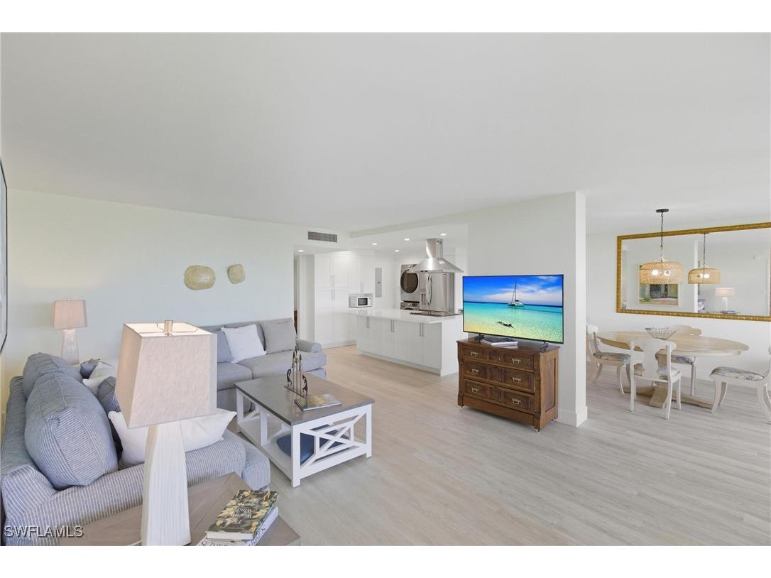 2316 Gulf Shore Boulevard N #411 Naples FL 34103 225081451 image5