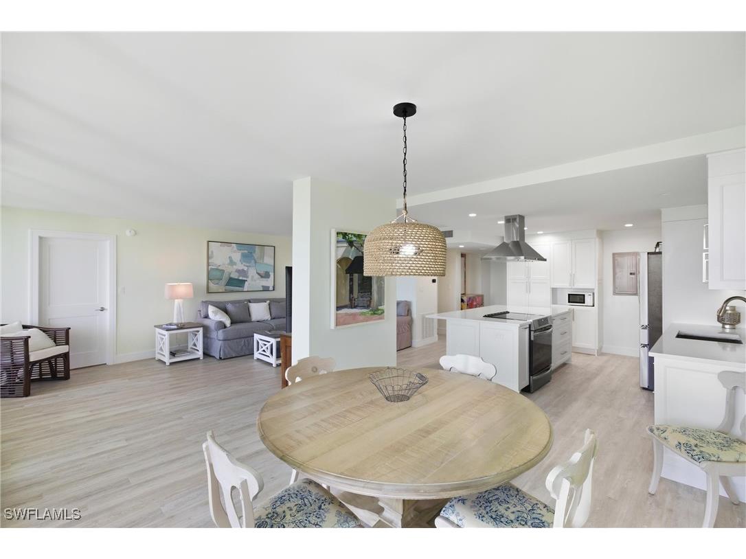 2316 Gulf Shore Boulevard N #411 Naples FL 34103 225081451 image7