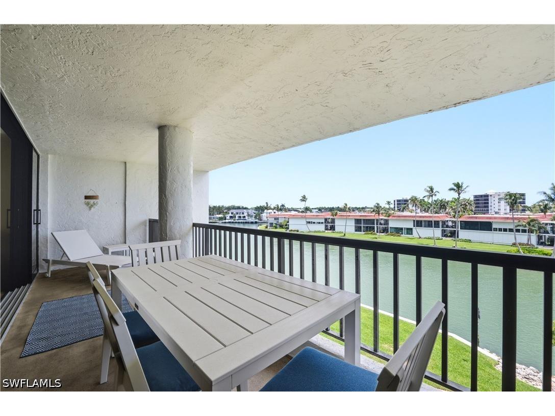 2316 Gulf Shore Boulevard N #411 Naples FL 34103 226022557 image24
