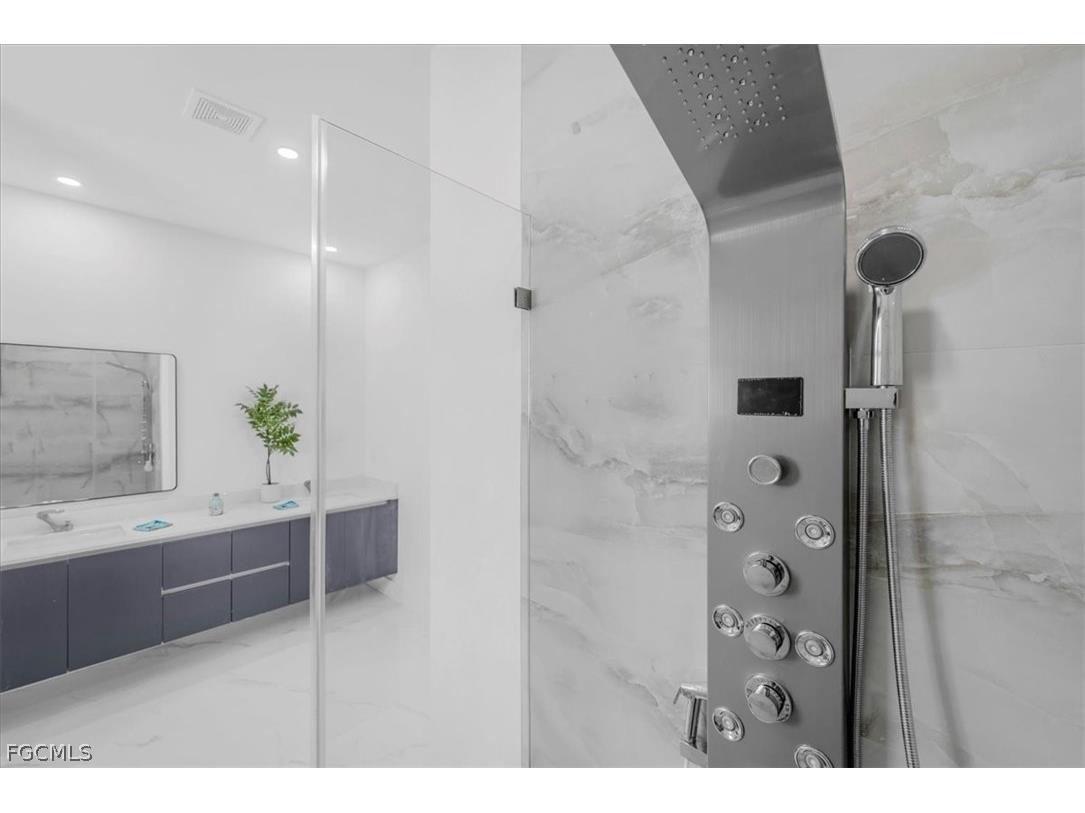 2317 Kismet Parkway W Cape Coral FL 33993 2026012257 image10