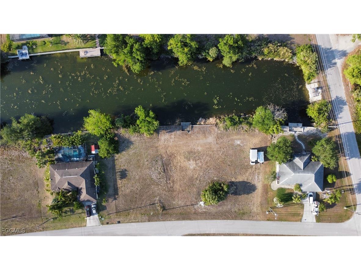 2317 NE 25th Terrace Cape Coral FL 33909 2025024189 image2