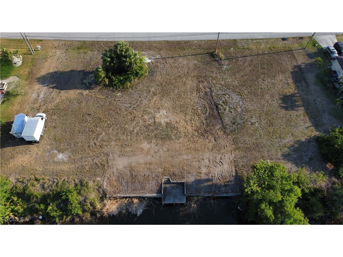 2317 NE 25th Terrace Cape Coral FL 33909 2025024189 image5