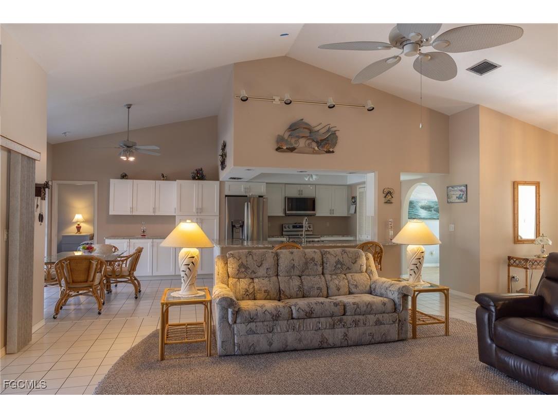 2317 SE 27th Street Cape Coral FL 33904 2025023117 image11