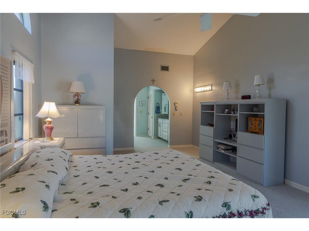 2317 SE 27th Street Cape Coral FL 33904 2025023117 image15