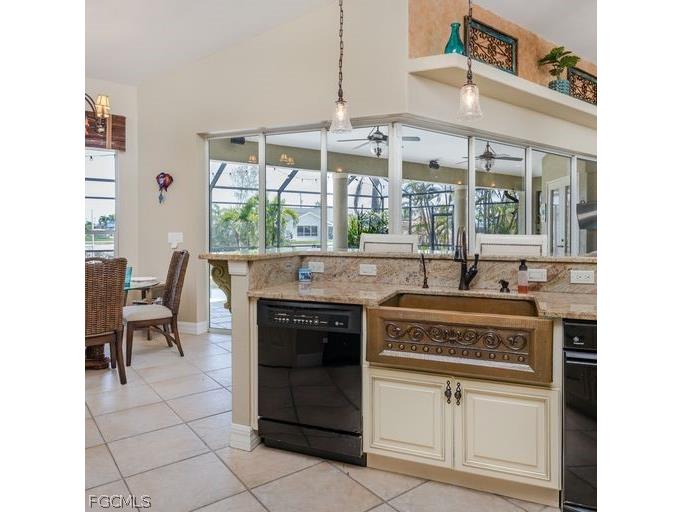 2317 SW 43rd Lane Cape Coral FL 33914 2026011255 image2