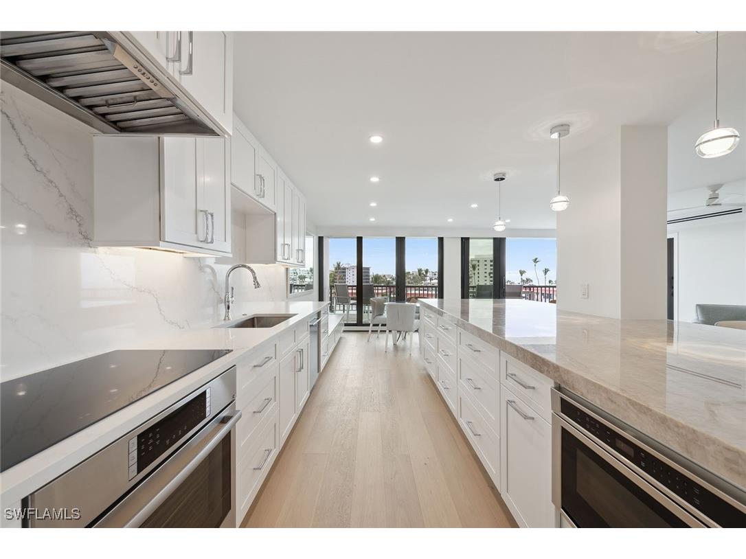 2318 Gulf Shore Boulevard N #510 Naples FL 34103 224100610 image4