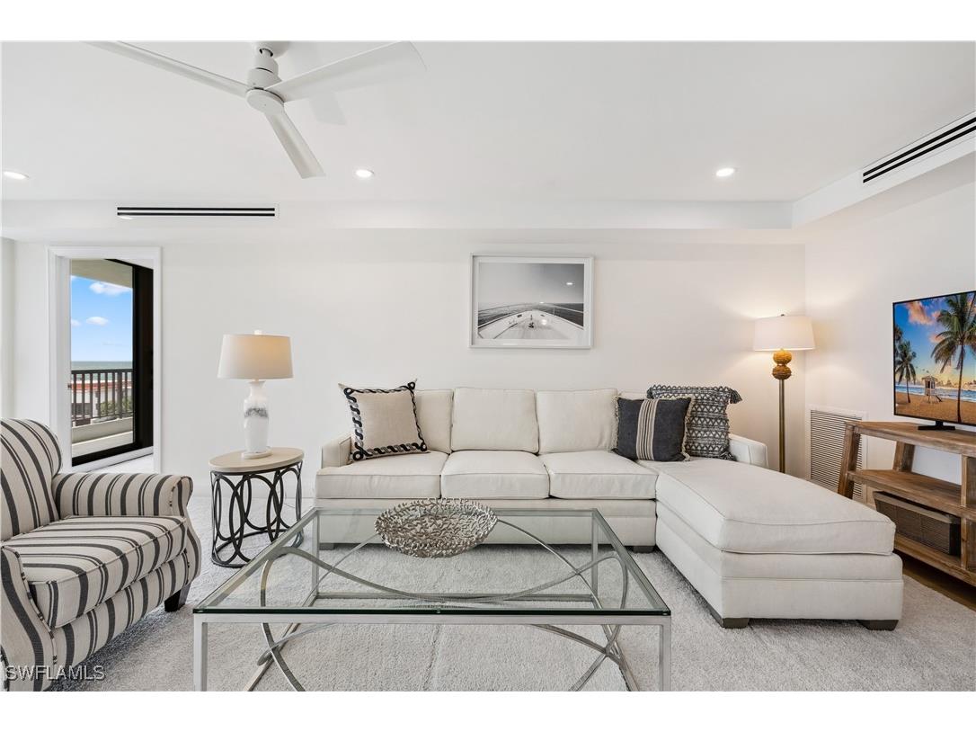 2318 Gulf Shore Boulevard N #510 Naples FL 34103 225063609 image6