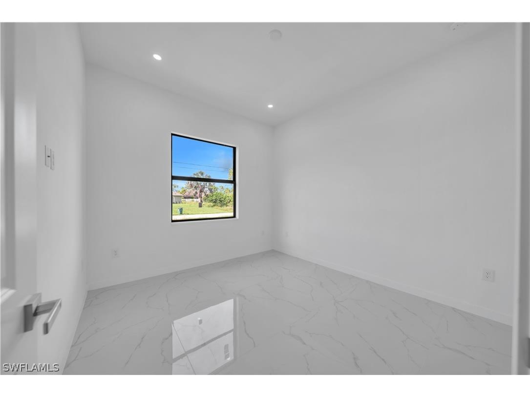 2318 NW 30th Terrace Cape Coral FL 33993 226002265 image10