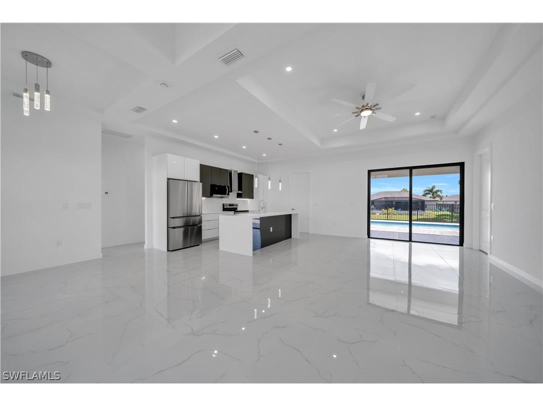 2318 NW 30th Terrace Cape Coral FL 33993 226002265 image2