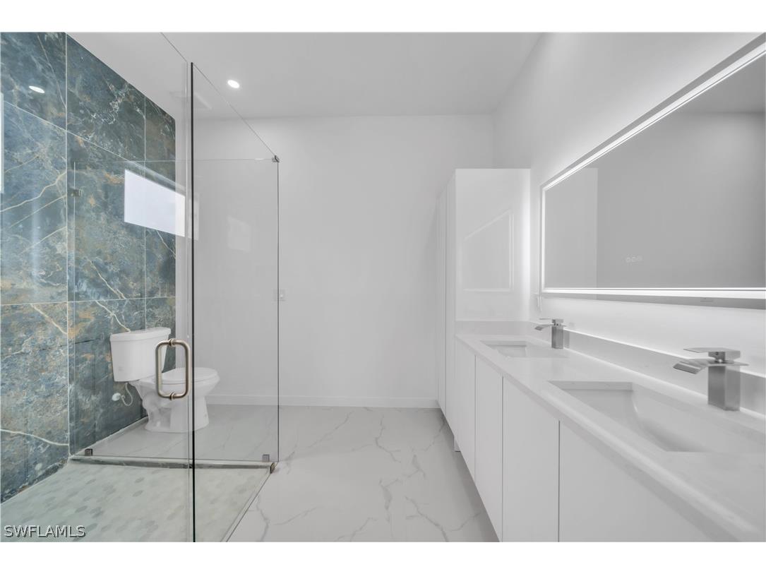 2318 NW 30th Terrace Cape Coral FL 33993 226002265 image20