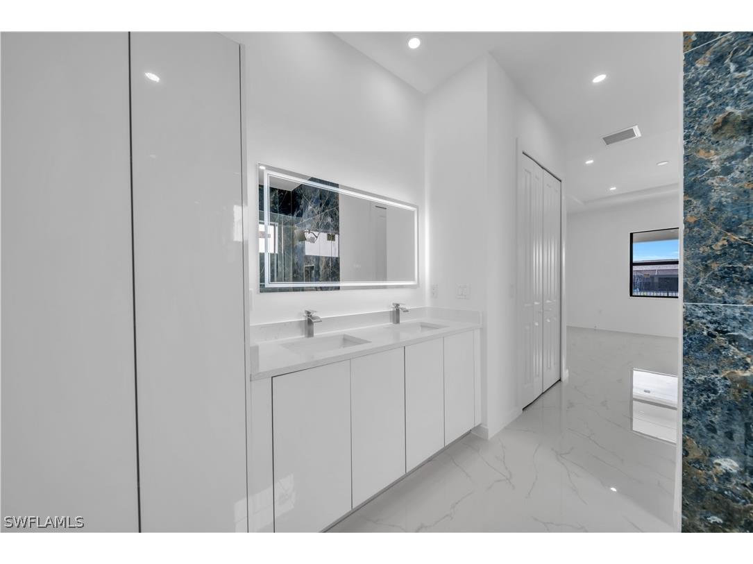 2318 NW 30th Terrace Cape Coral FL 33993 226002265 image22