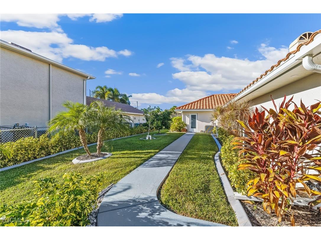 2318 SE 27th Street Cape Coral FL 33904 2025021666 image31