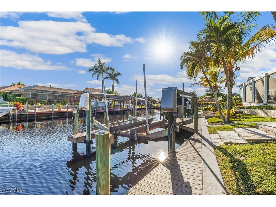 2318 SE 27th Street Cape Coral FL 33904 2025021666 image33