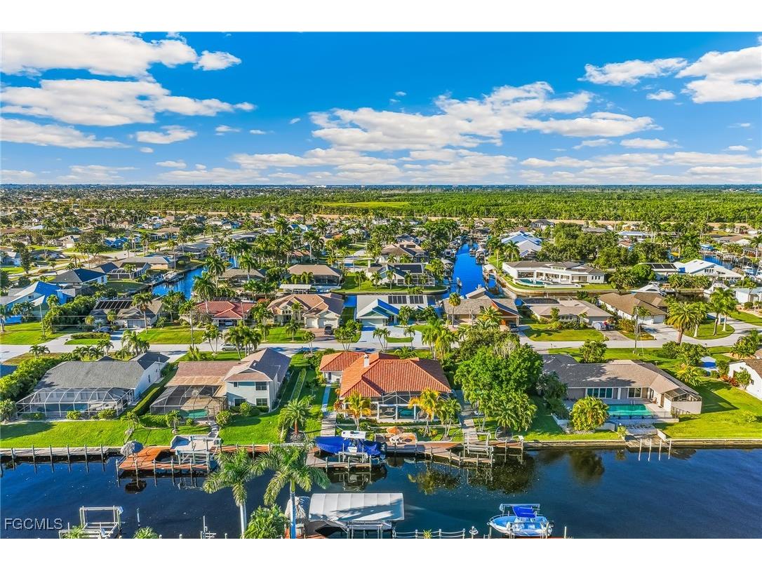 2318 SE 27th Street Cape Coral FL 33904 2025021666 image38