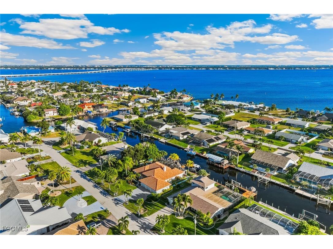 2318 SE 27th Street Cape Coral FL 33904 2025021666 image39