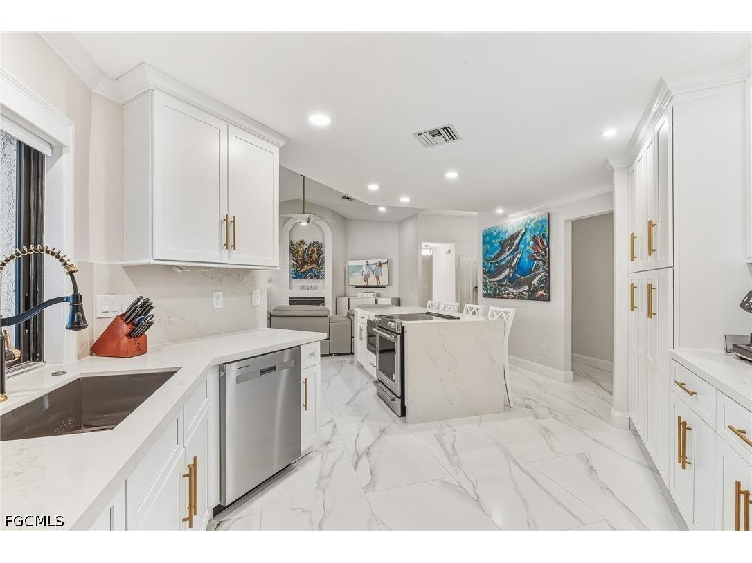 2318 SE 27th Street Cape Coral FL 33904 2026031639 image14