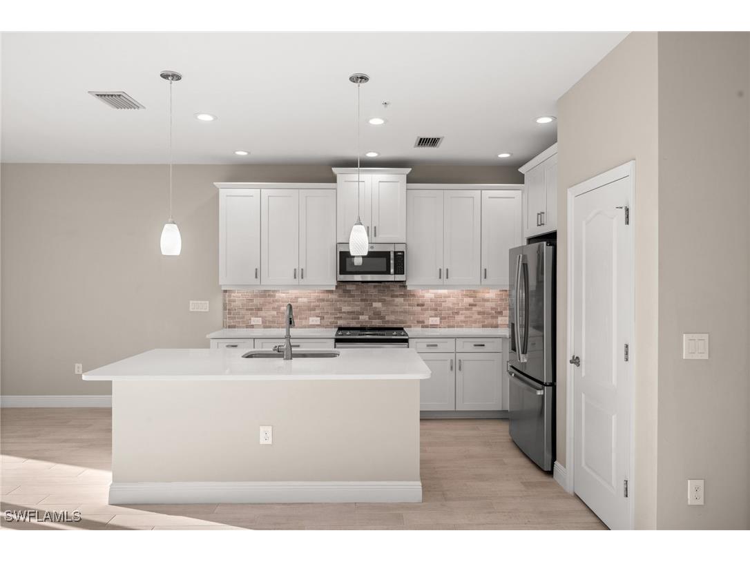 2318 Sawyers Hill Road #107 Naples FL 34120 225075164 image12