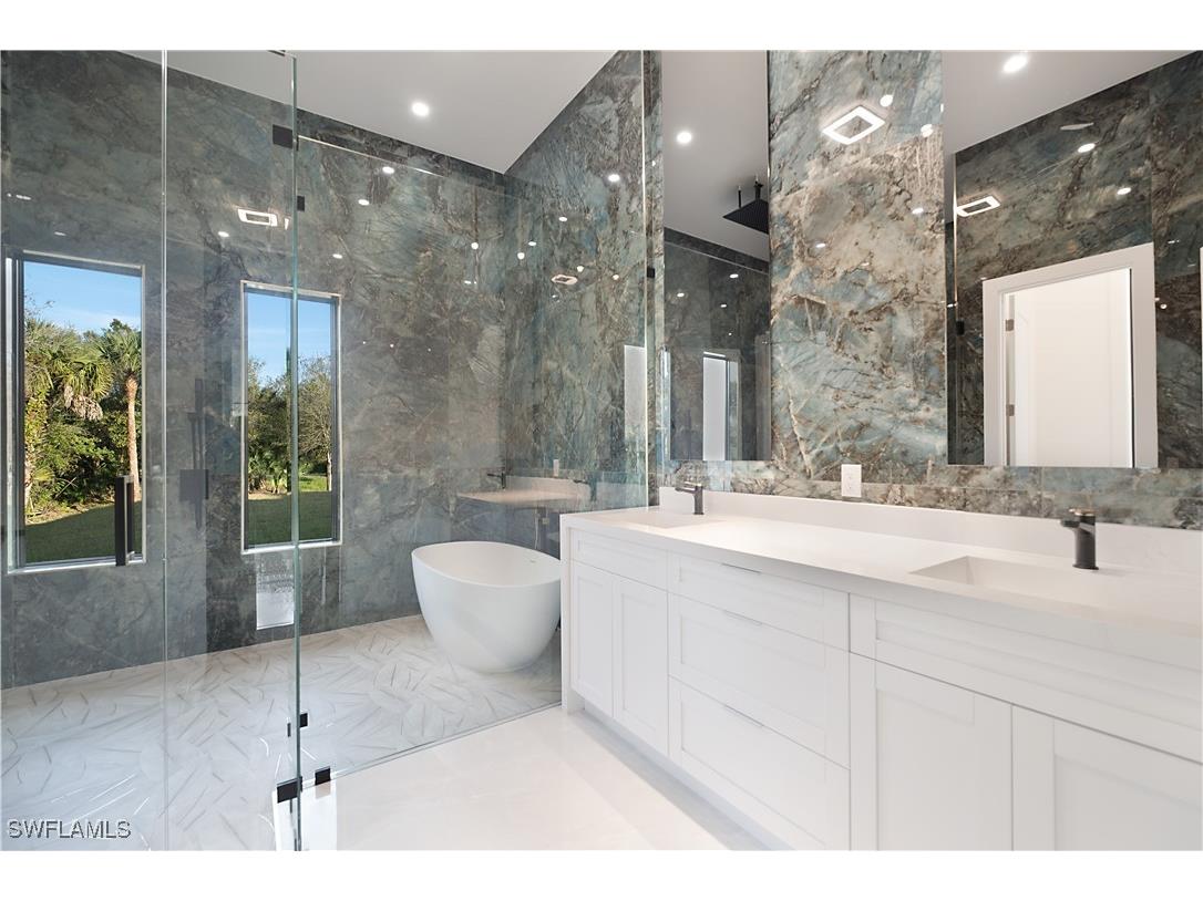 2319 54th Avenue NE Naples FL 34120 225084023 image17