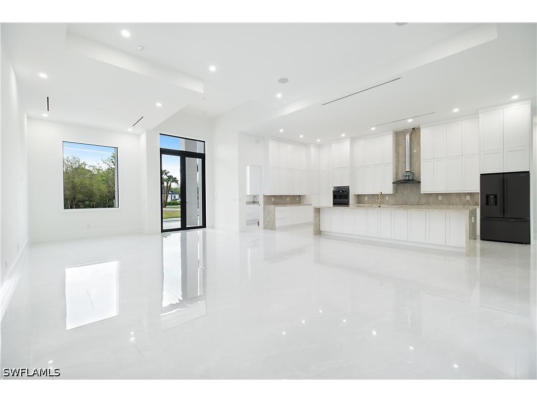 2319 54th Avenue NE Naples FL 34120 225084023 image4