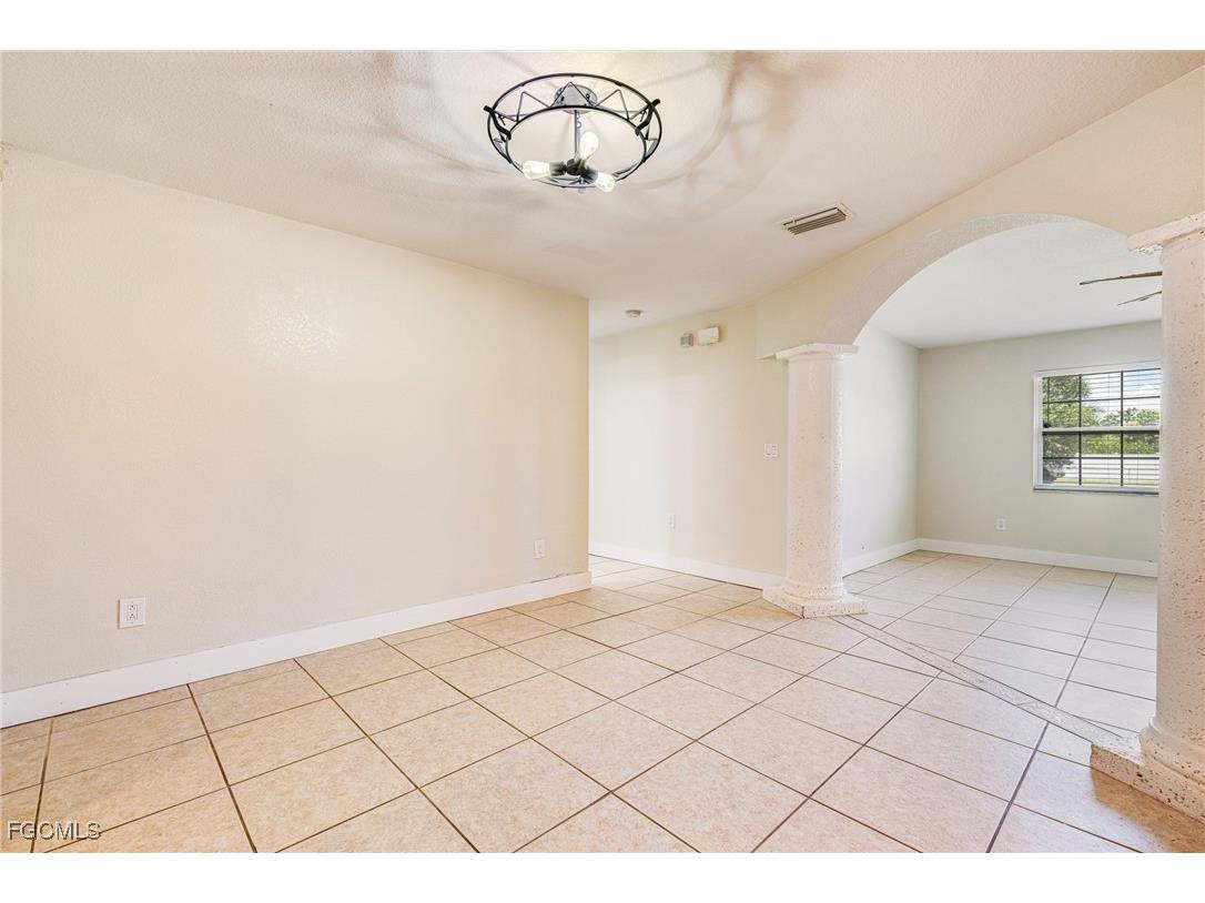 2319 Barcelona Avenue Fort Myers FL 33905 2025023858 image11