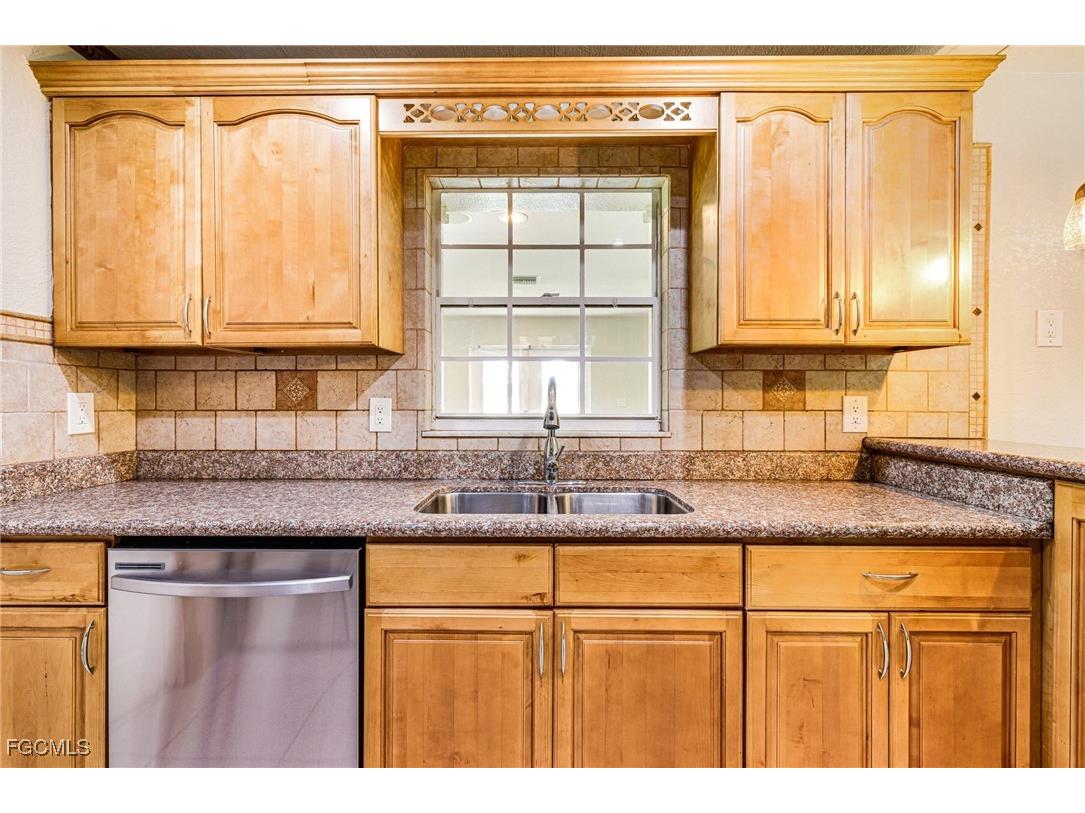 2319 Barcelona Avenue Fort Myers FL 33905 2025023858 image14