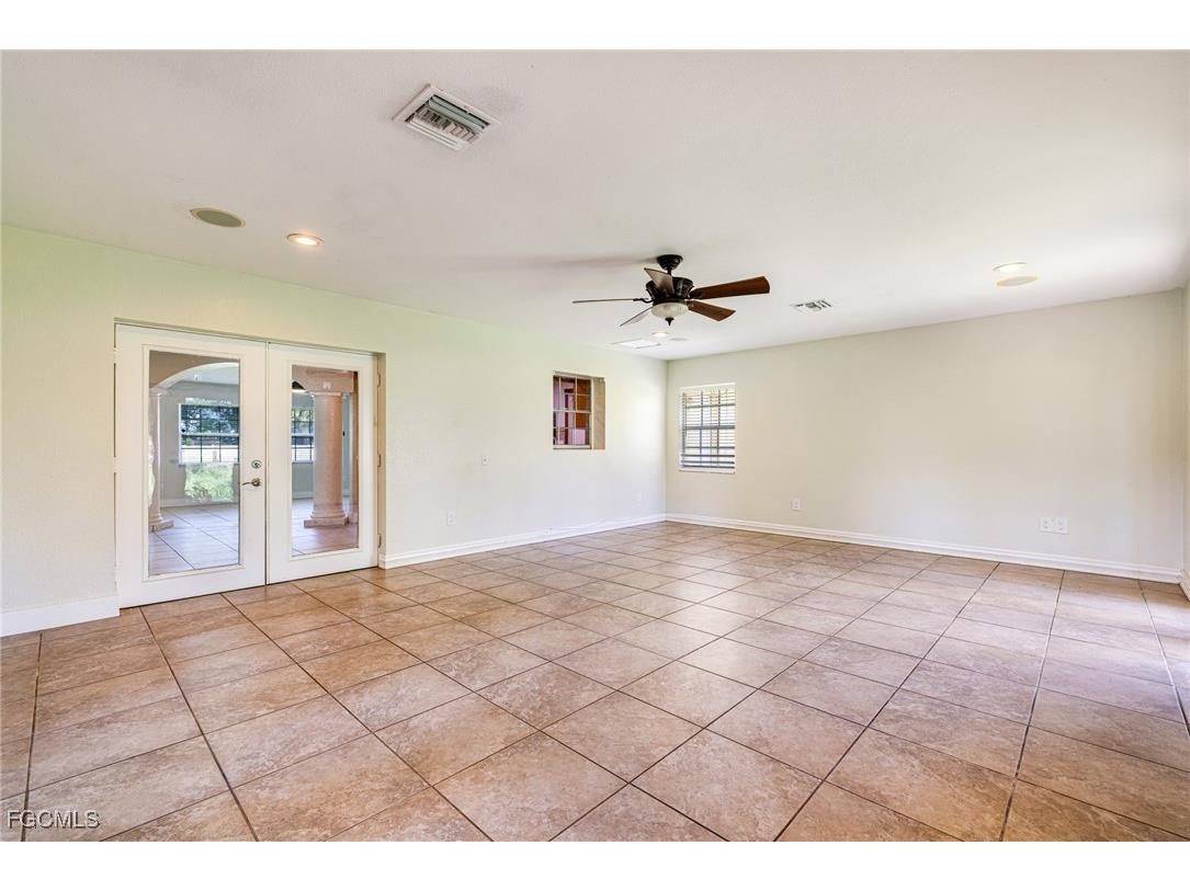 2319 Barcelona Avenue Fort Myers FL 33905 2025023858 image18