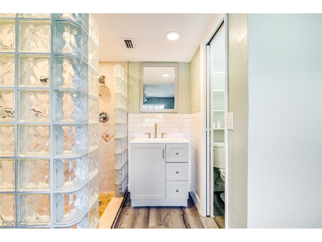 2319 Barcelona Avenue Fort Myers FL 33905 2025023858 image23