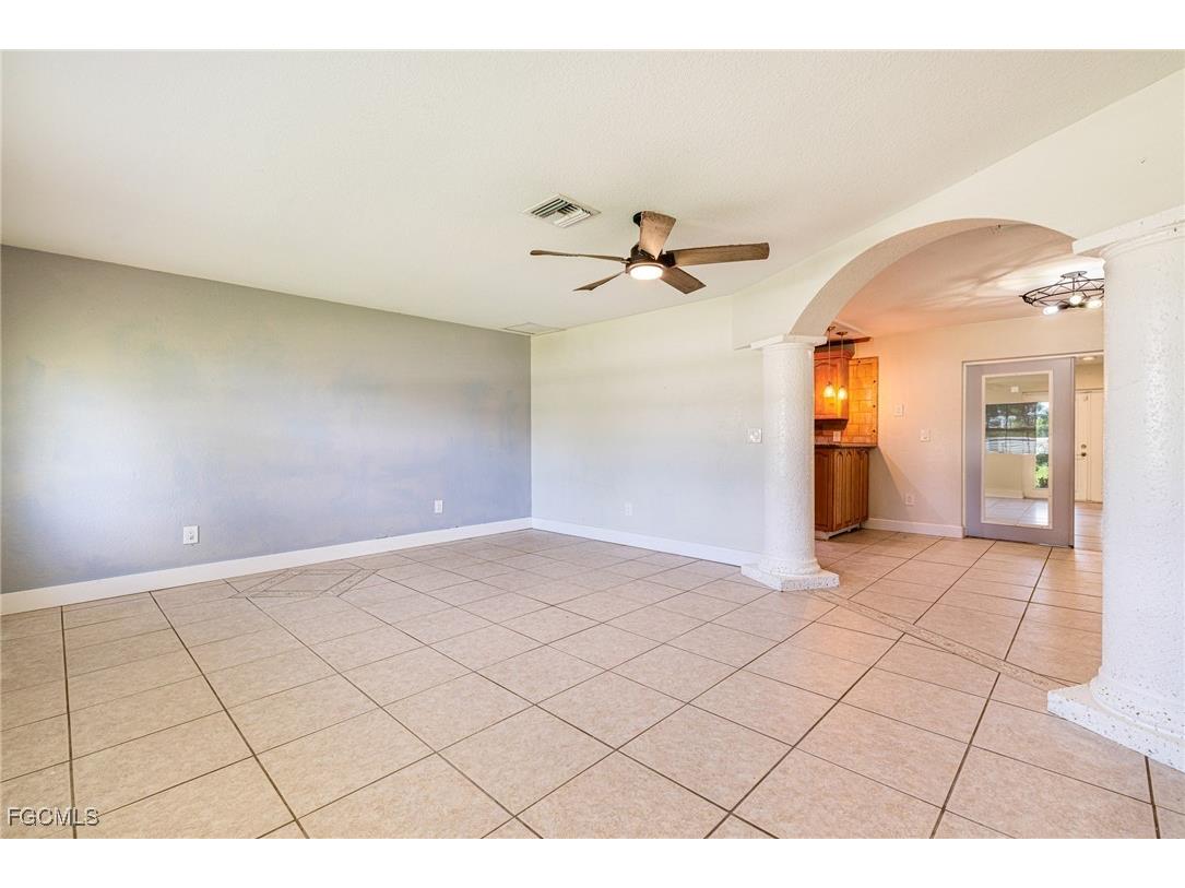 2319 Barcelona Avenue Fort Myers FL 33905 2025023858 image8