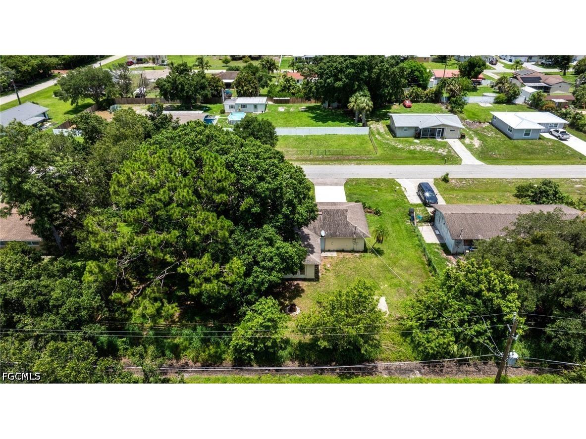 2319 Barcelona Avenue Fort Myers FL 33905 2026023258 image37