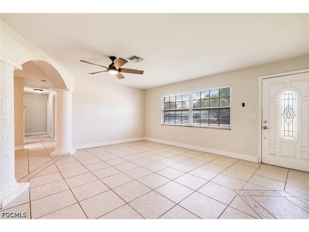 2319 Barcelona Avenue Fort Myers FL 33905 2026023258 image4