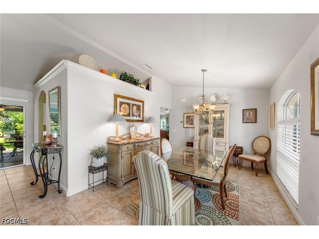 2319 Coral Point Drive Cape Coral FL 33990 2026024902 image10