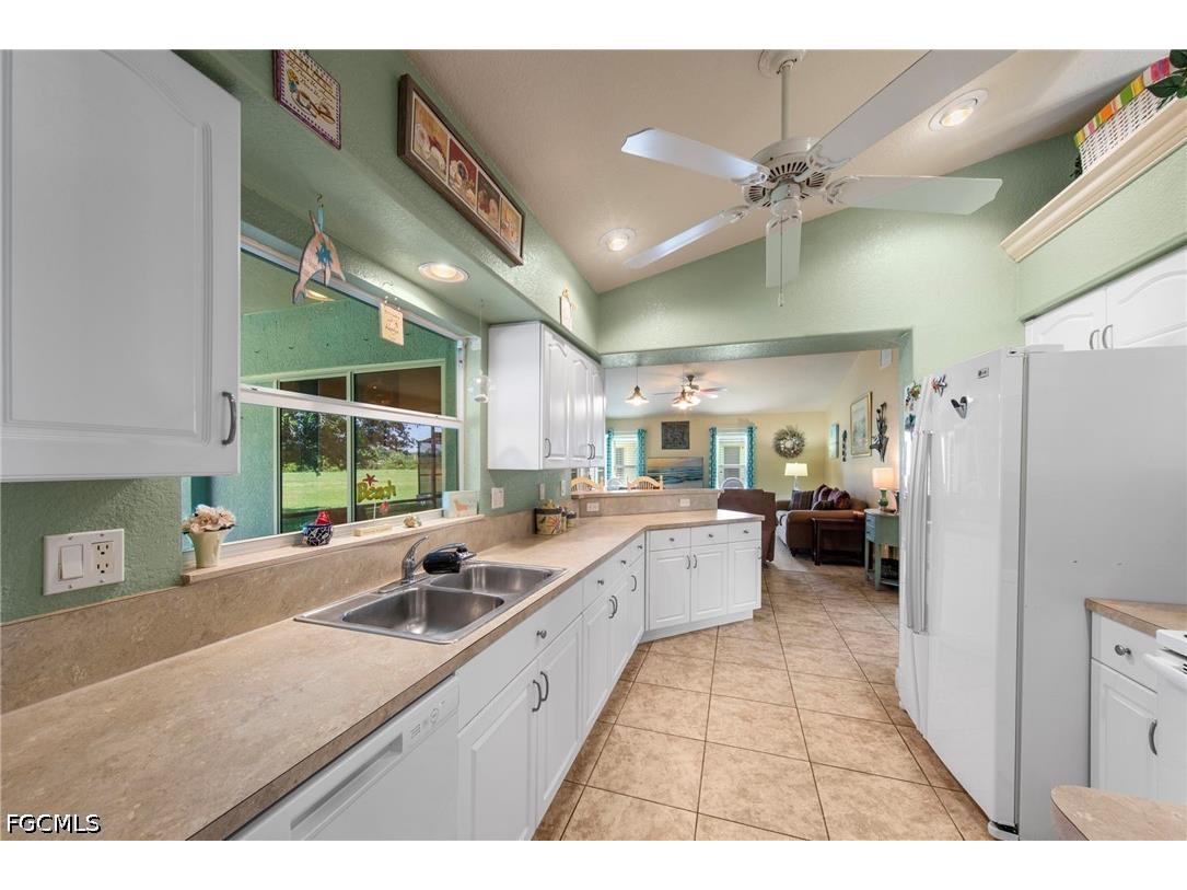 2319 Coral Point Drive Cape Coral FL 33990 2026024902 image15