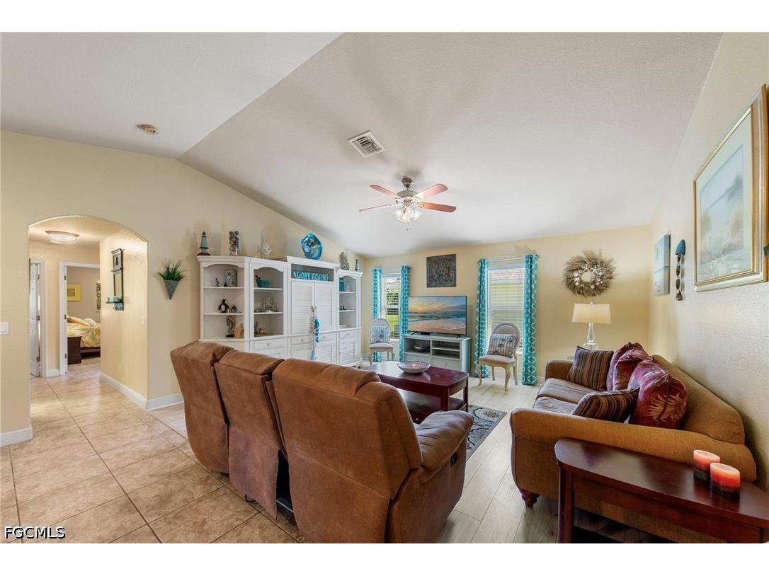 2319 Coral Point Drive Cape Coral FL 33990 2026024902 image16