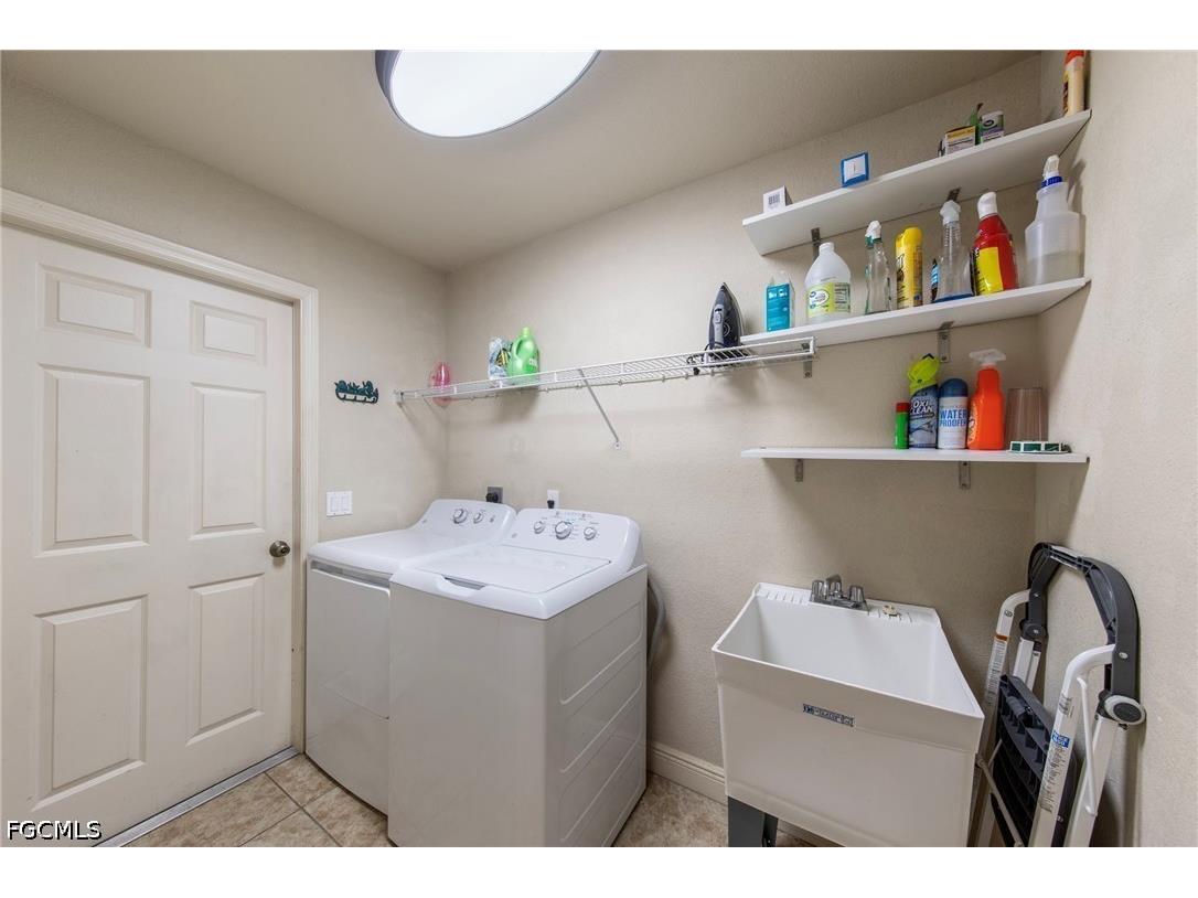 2319 Coral Point Drive Cape Coral FL 33990 2026024902 image34