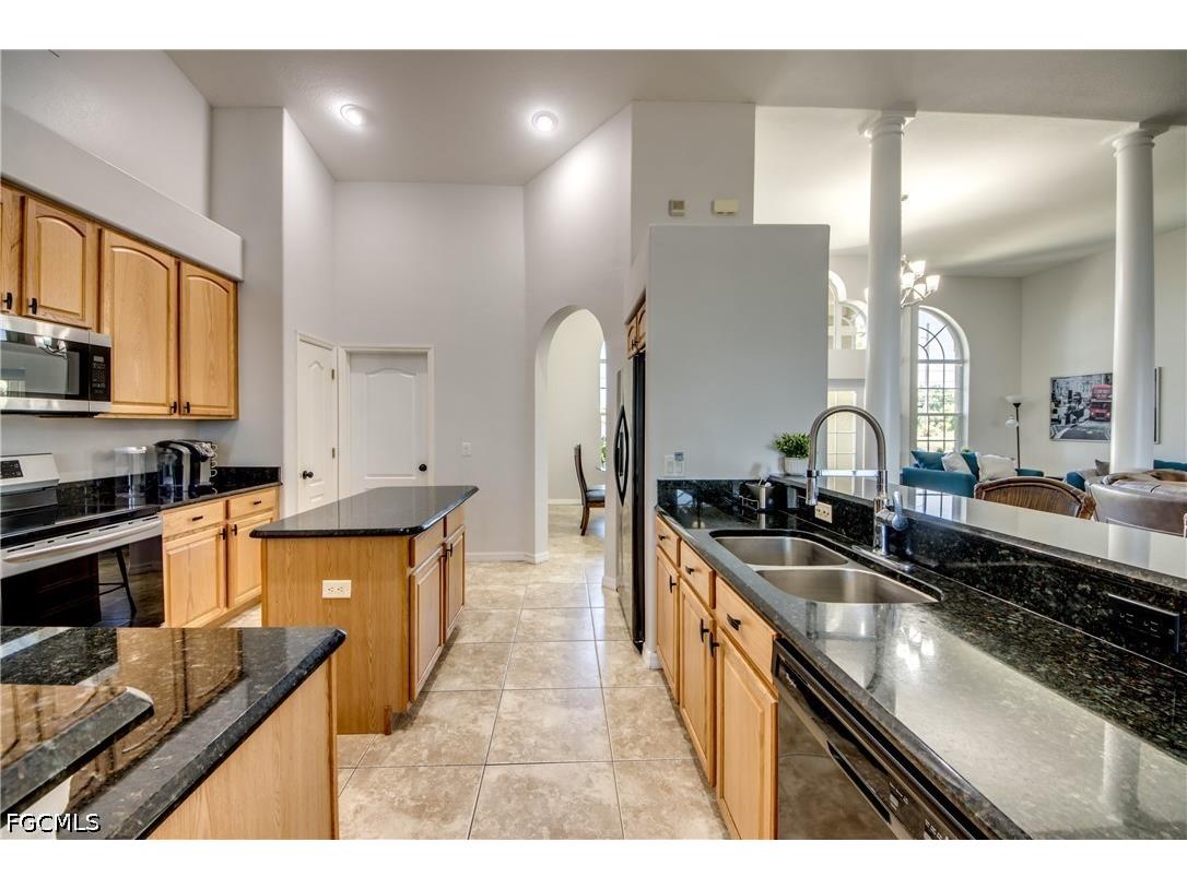 2319 NE 19th Street Cape Coral FL 33909 2026025226 image15