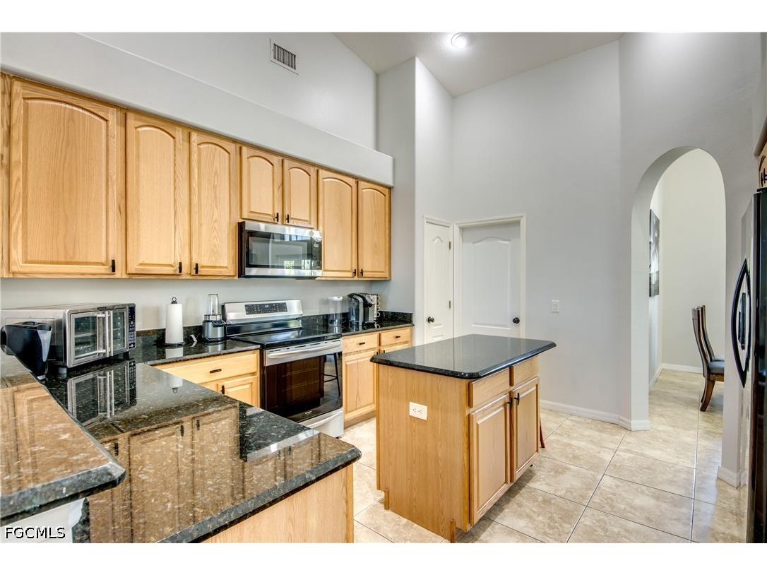 2319 NE 19th Street Cape Coral FL 33909 2026025226 image16