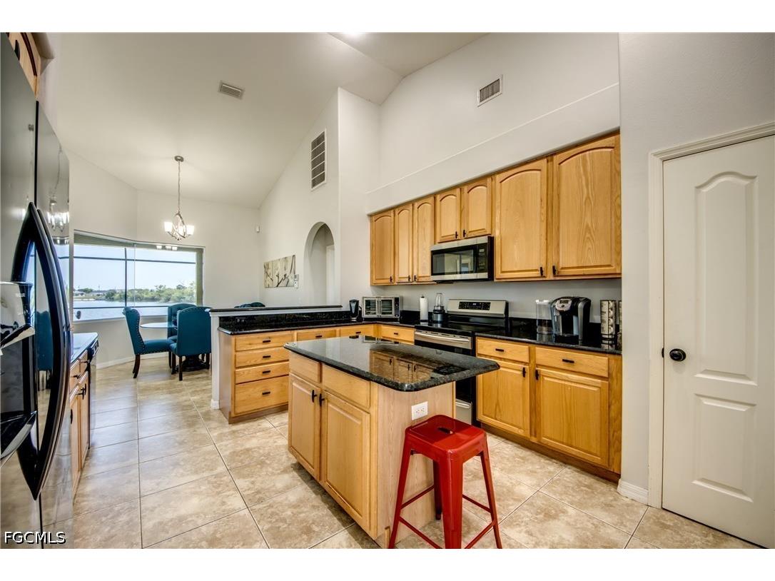 2319 NE 19th Street Cape Coral FL 33909 2026025226 image18