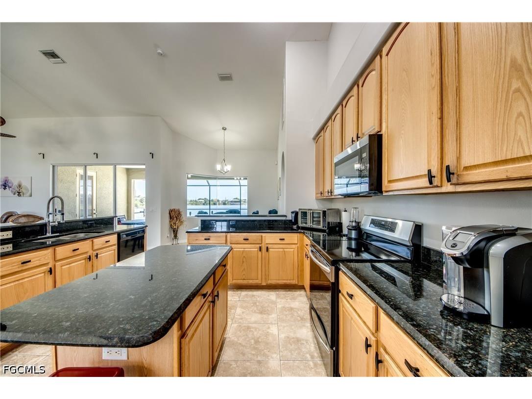 2319 NE 19th Street Cape Coral FL 33909 2026025226 image19