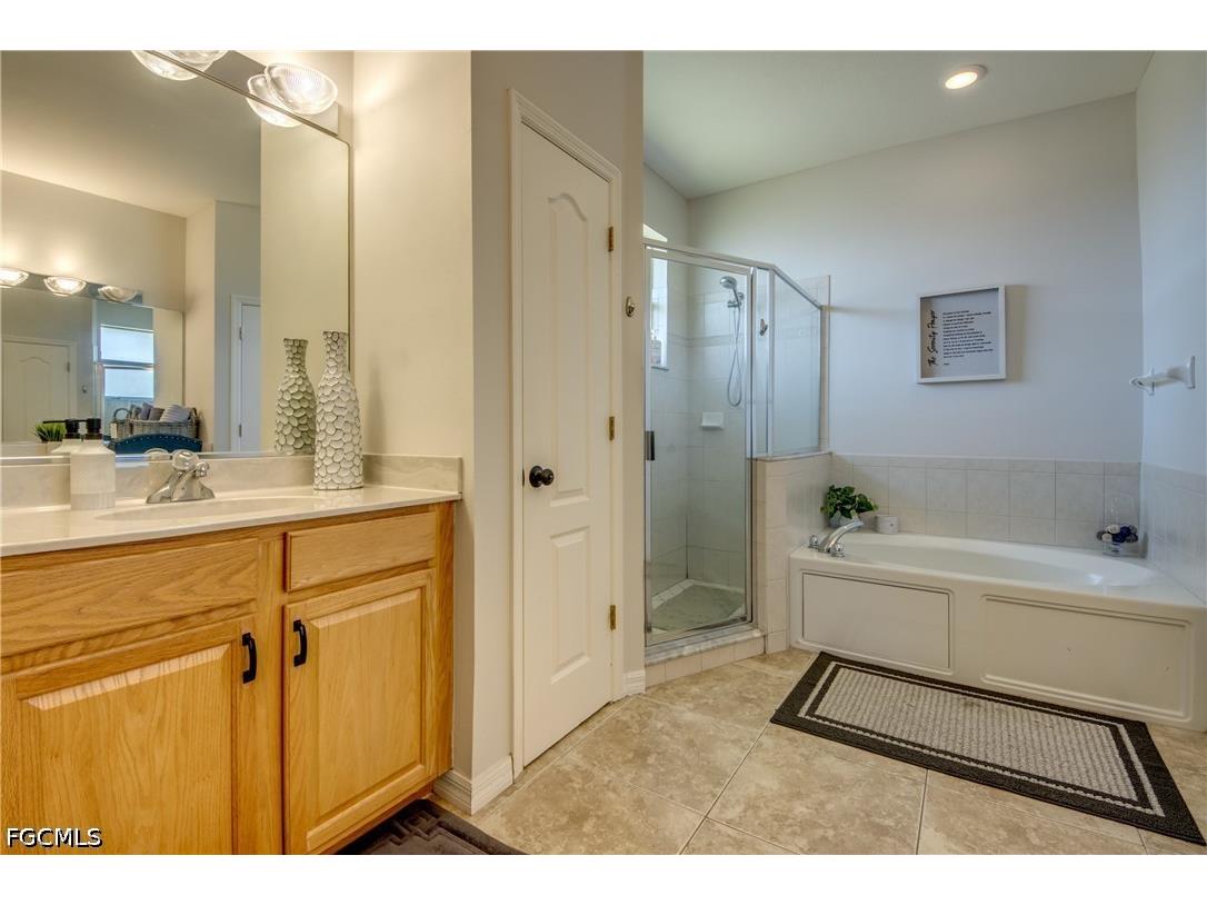 2319 NE 19th Street Cape Coral FL 33909 2026025226 image33