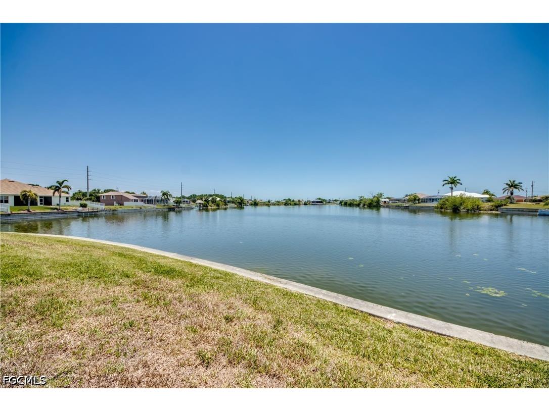 2319 NE 19th Street Cape Coral FL 33909 2026025226 image47