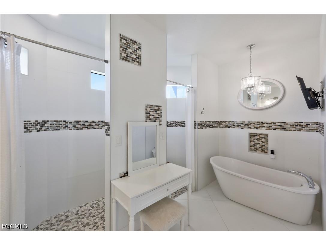 2319 NW 38th Avenue Cape Coral FL 33993 2026014490 image11