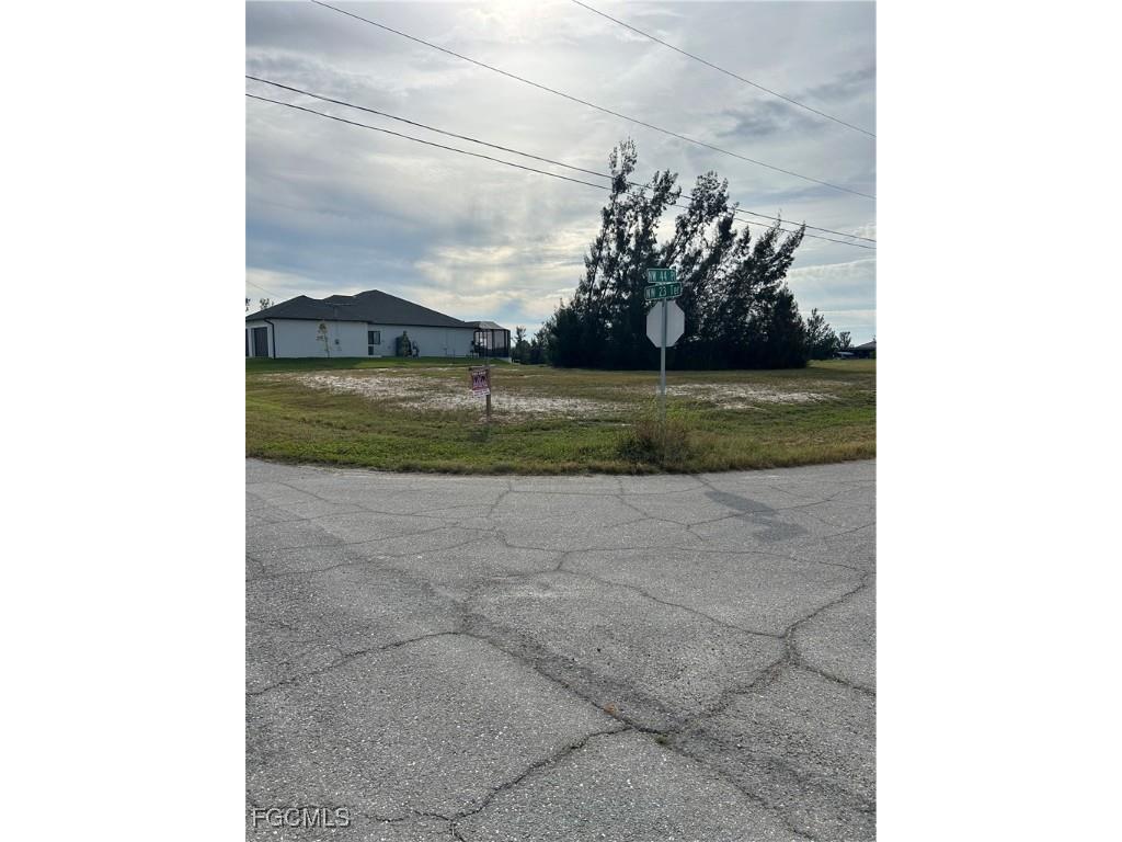 2319 NW 44th Place Cape Coral FL 33993 2026006280 image2