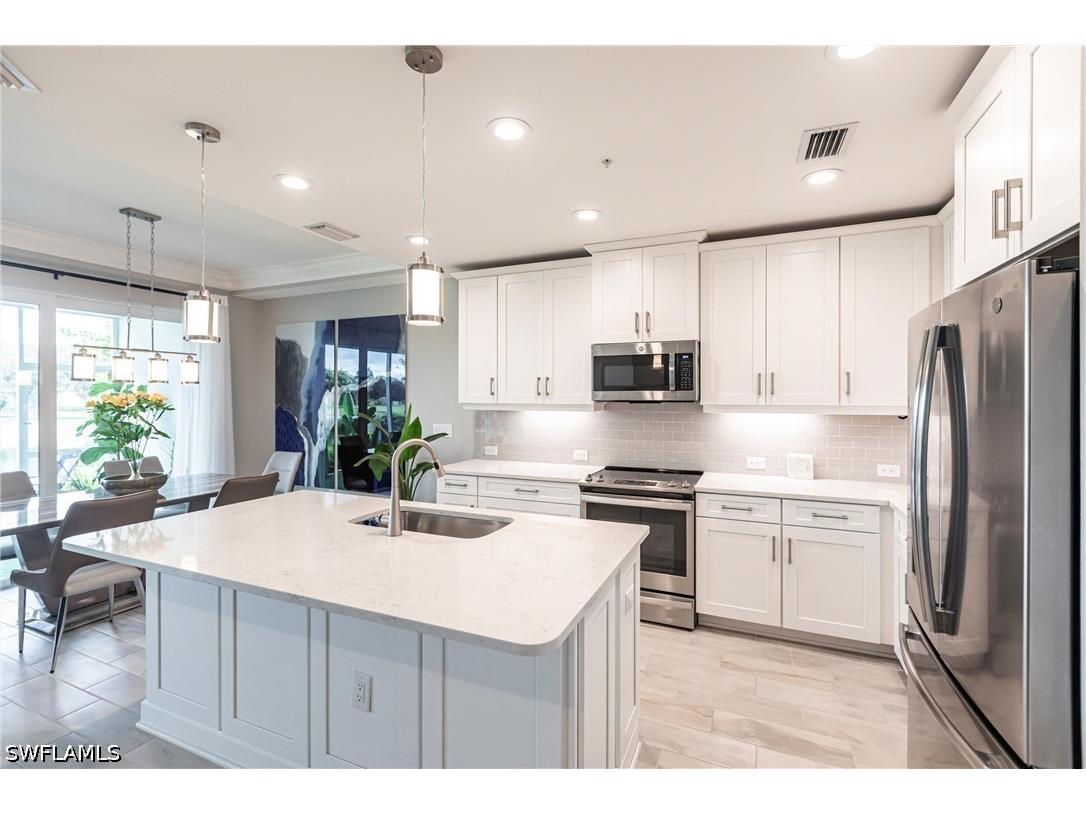 2319 Sawyers Hill Road #703 Naples FL 34120 226012975 image7