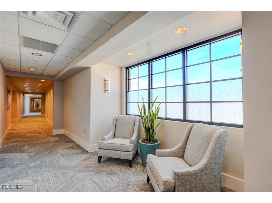 23190 Fashion Drive #P211 & P212 Estero FL 33928 2025025272 image11