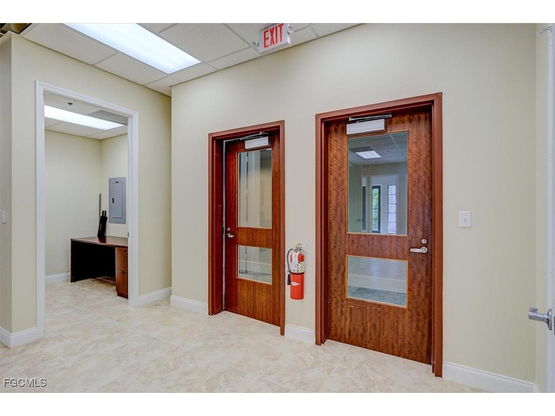 23190 Fashion Drive #P211 & P212 Estero FL 33928 2025025272 image19