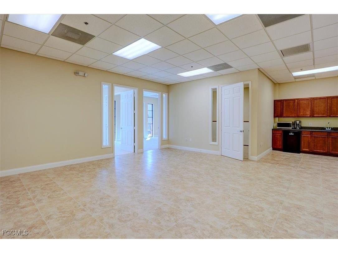 23190 Fashion Drive #P211 & P212 Estero FL 33928 2025025272 image25