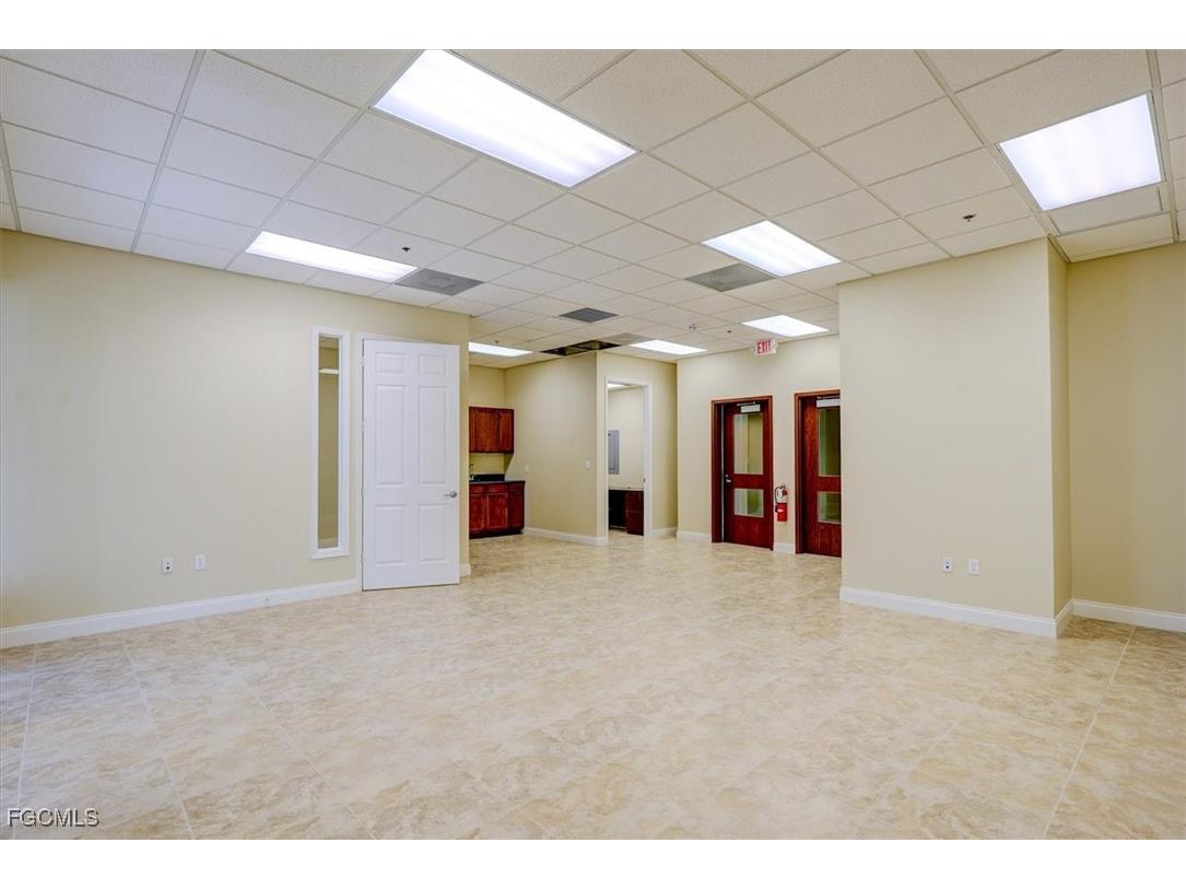 23190 Fashion Drive #P211 & P212 Estero FL 33928 2025025272 image26