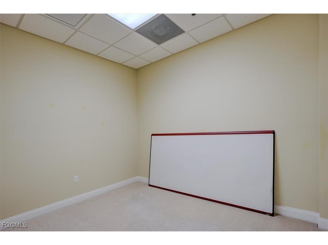 23190 Fashion Drive #P211 & P212 Estero FL 33928 2025025272 image38